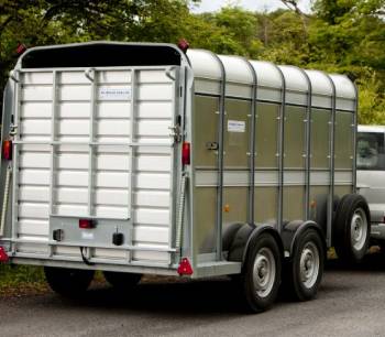 jeep-and-trailer
